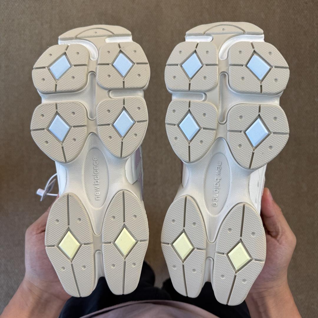 New Balance NB9060   1203A537-020 - EUR FASHION