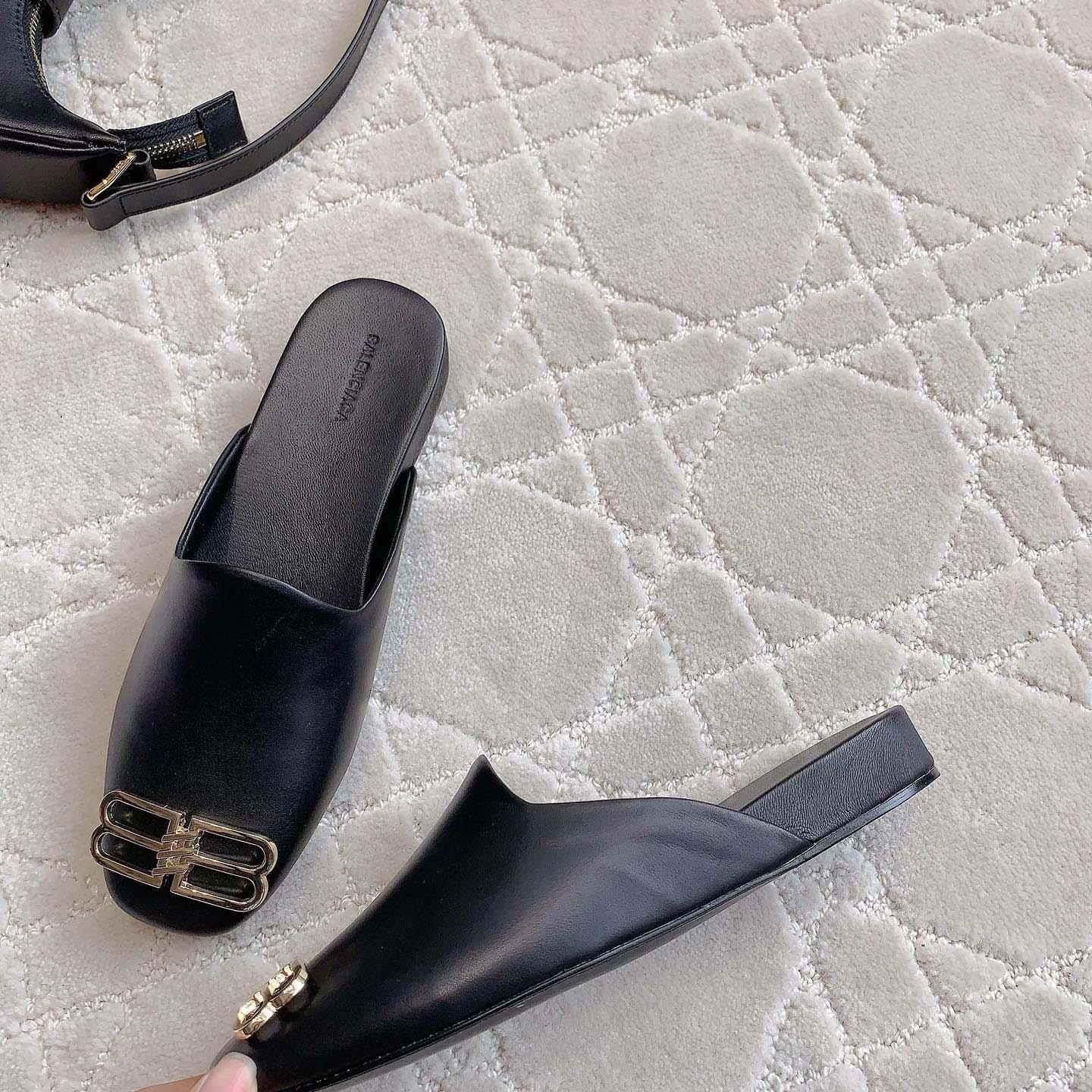 Balenciaga Flat Cosy BB Mule Slide Sandals - EUR FASHION