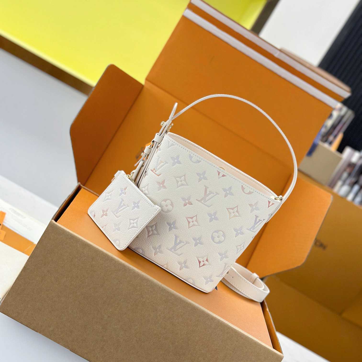 Louis Vuitton All In BB   M25673 - EUR FASHION