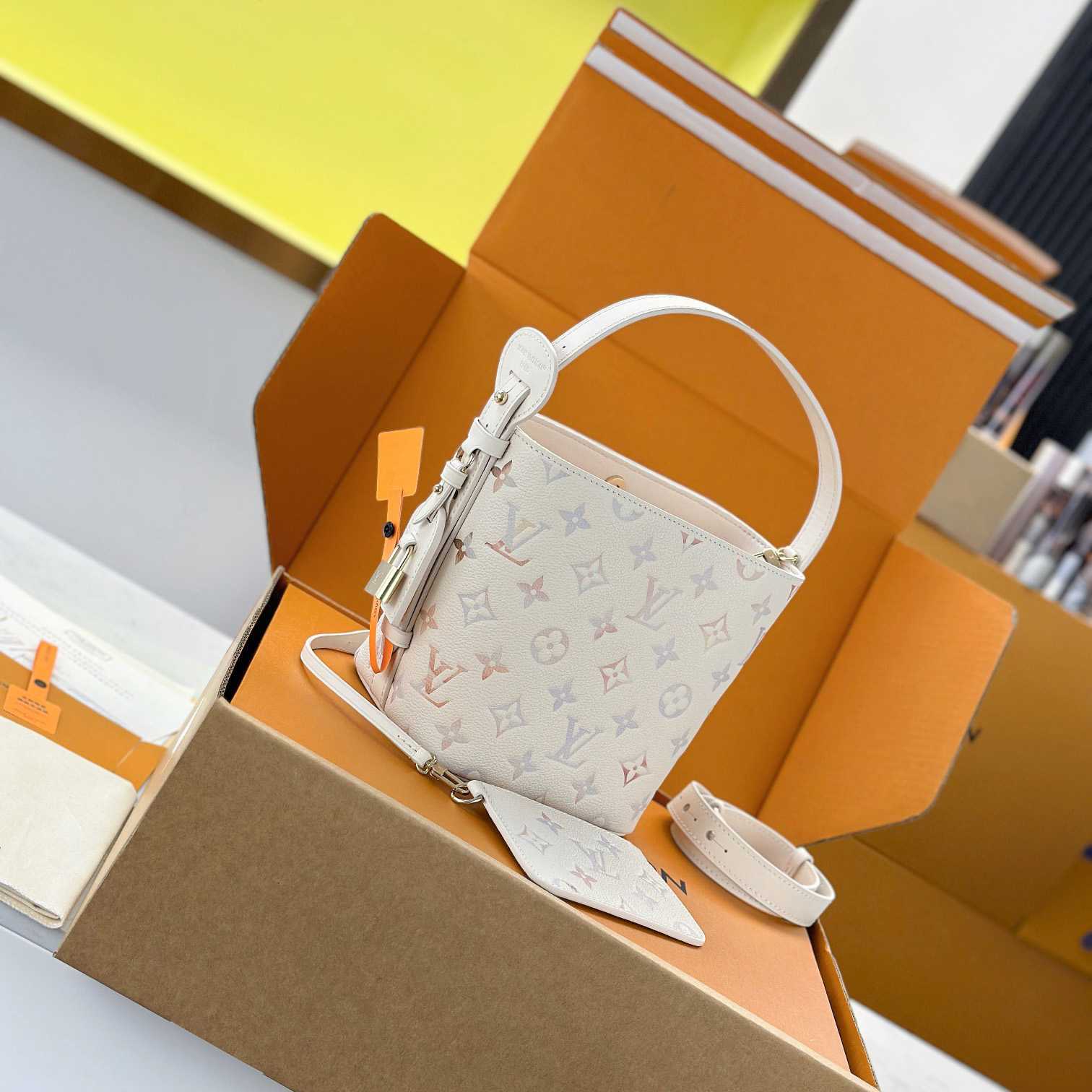 Louis Vuitton All In BB   M25673 - EUR FASHION