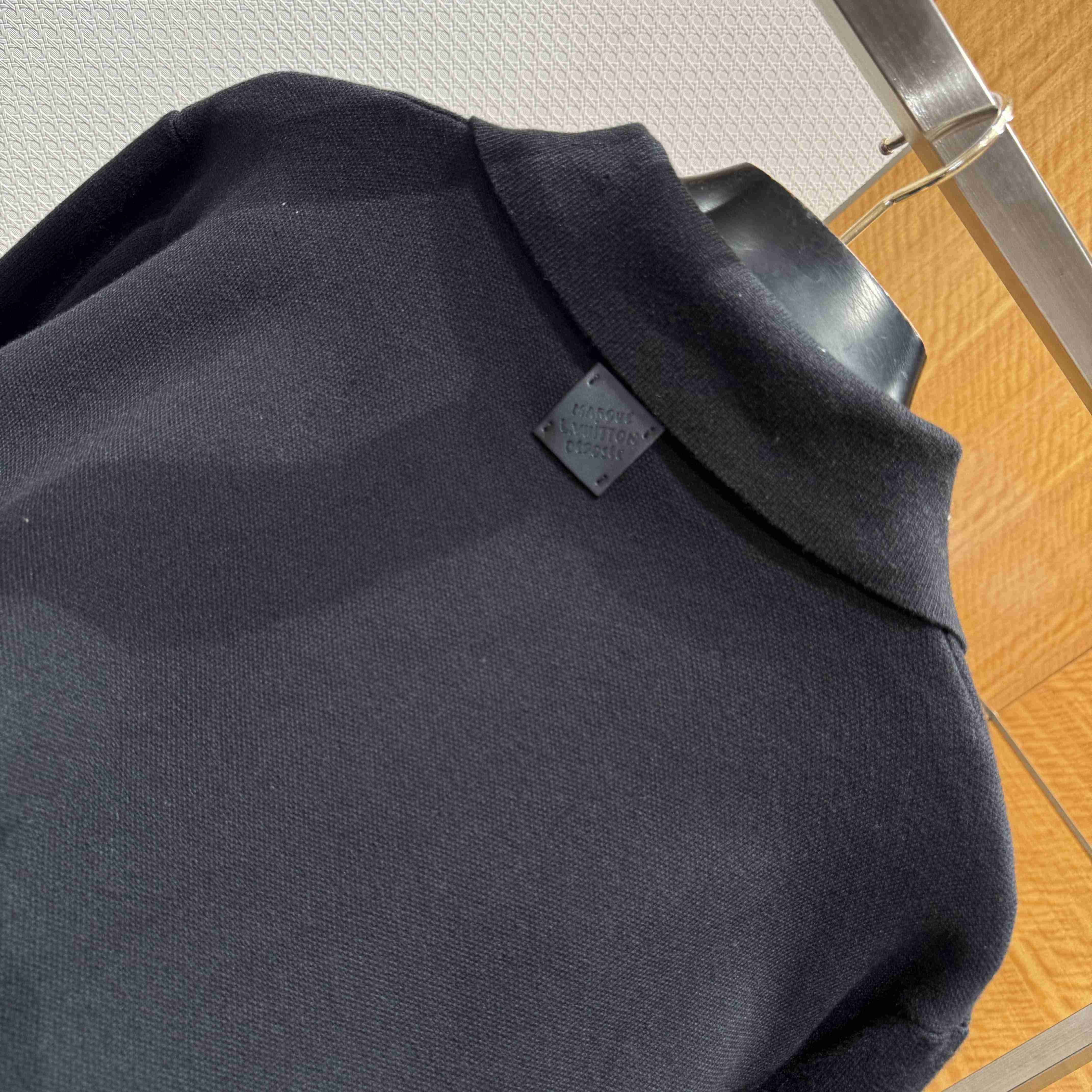 Louis Vuitton Knit Blouson With Leather Details   1AH346 - EUR FASHION