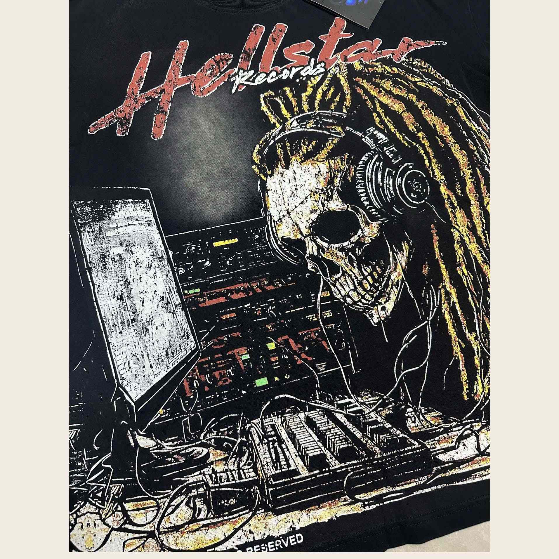 Hellstar Classic T-Shirt  - EUR FASHION