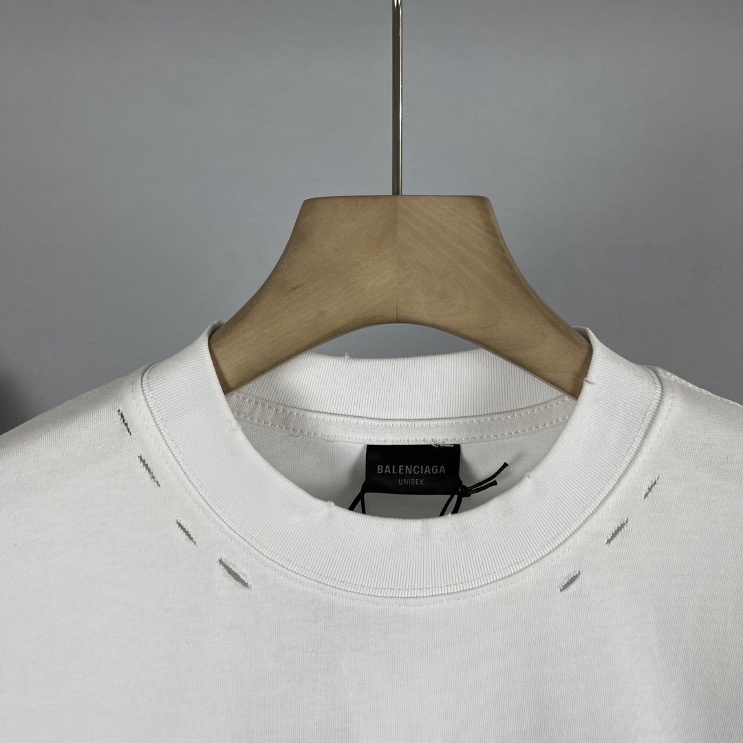 Balenciaga Planet Earth T-shirt - EUR FASHION