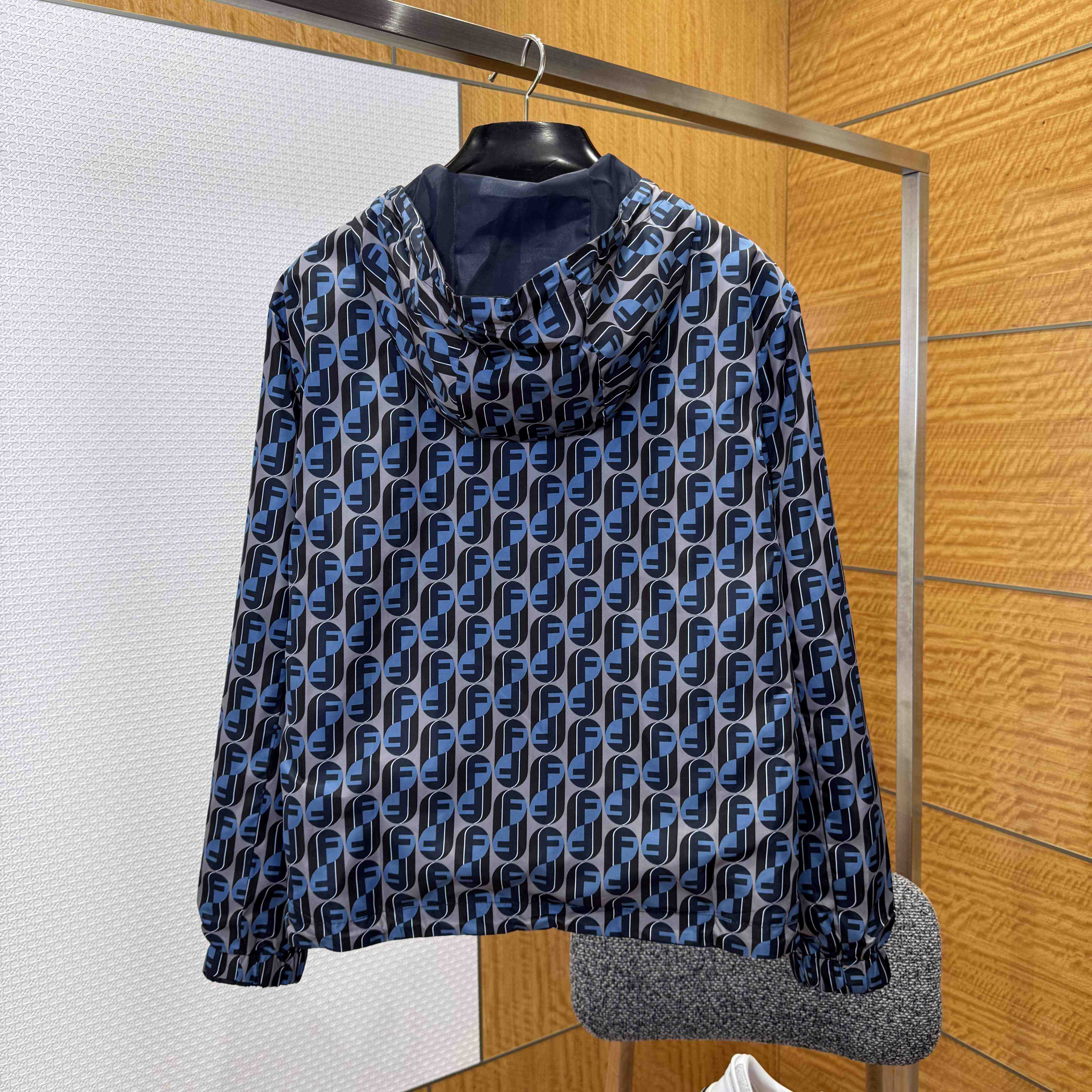 Fendi Men's Reversible Nylon Windbreaker - EUR FASHION