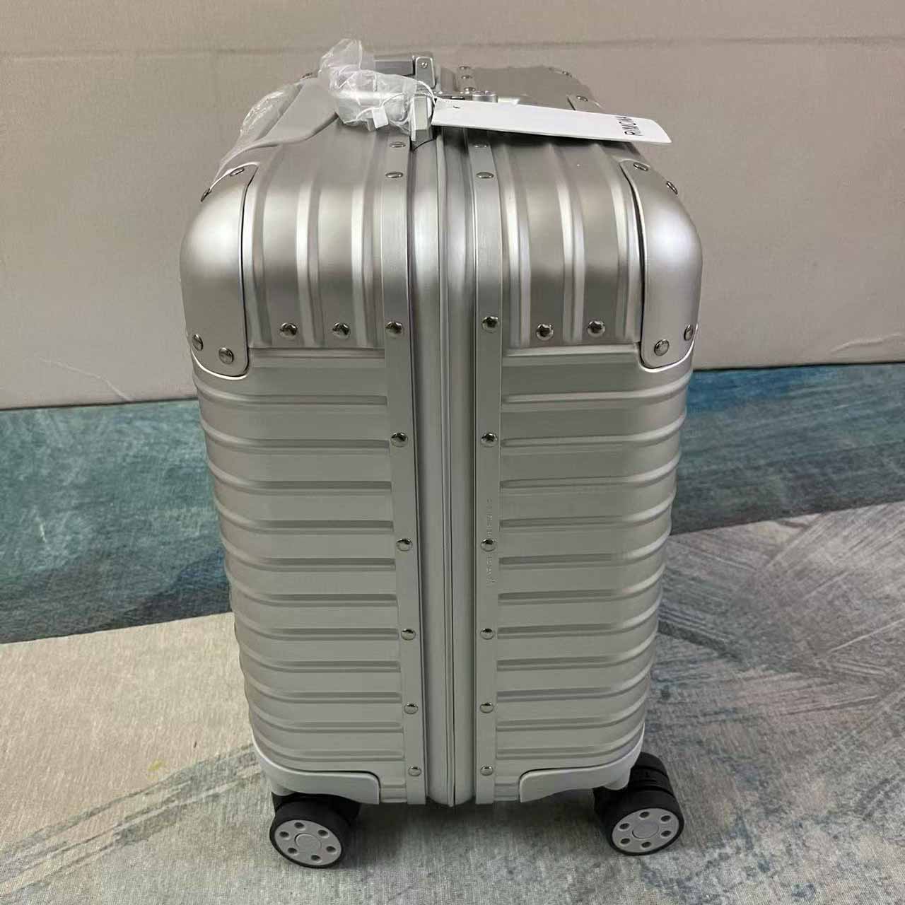 Rimowa Luggage    - EUR FASHION