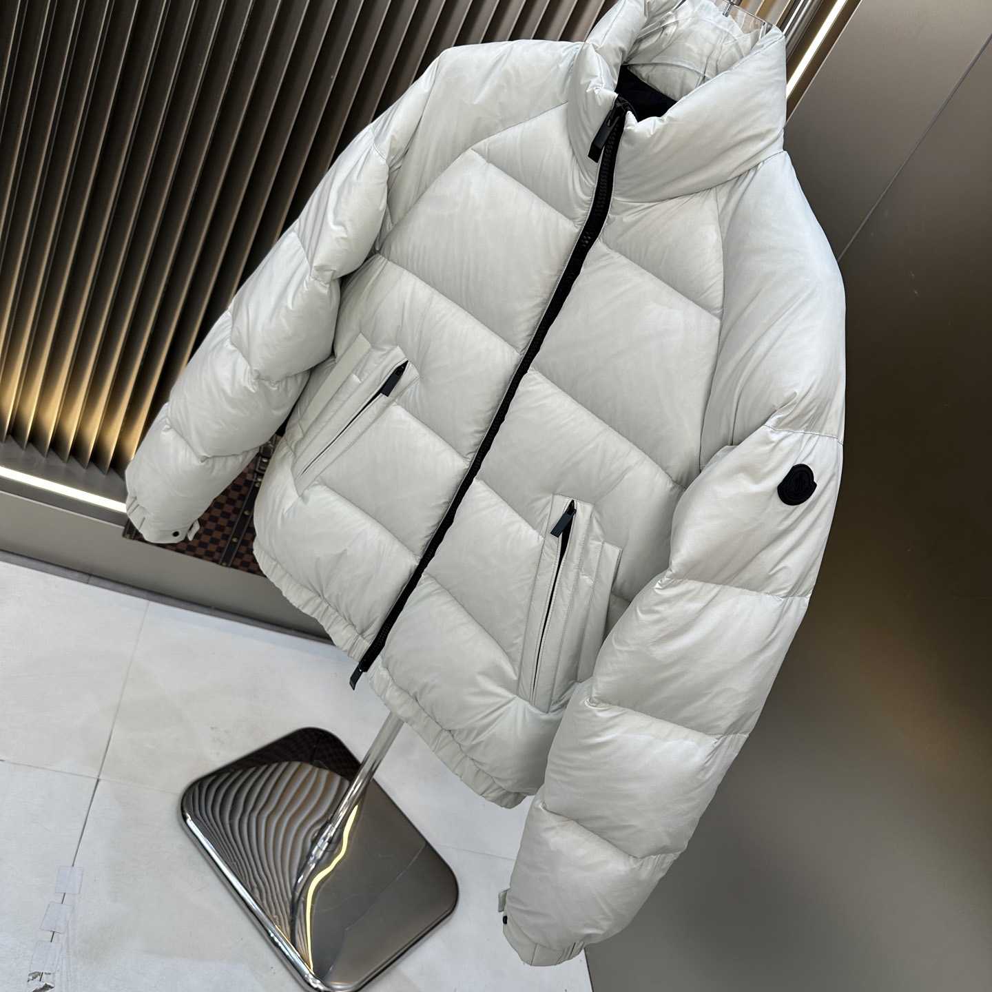 Moncler Short Down Jacket - EUR FASHION