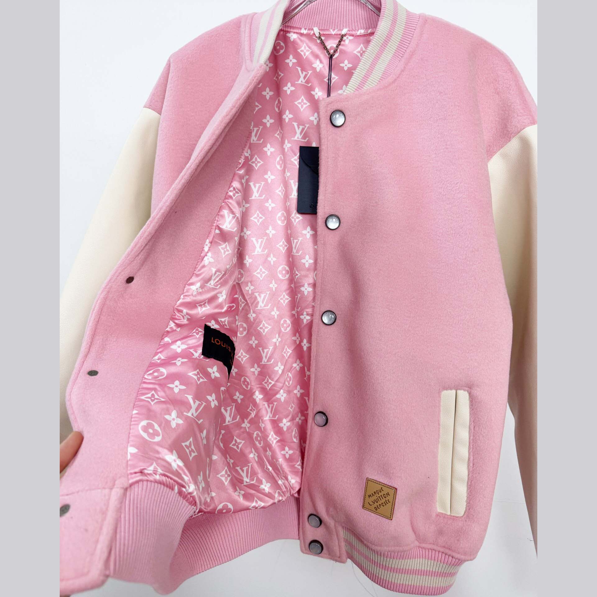 Louis Vuitton Signature Leather Varsity Jacket   1AILZ2 - EUR FASHION