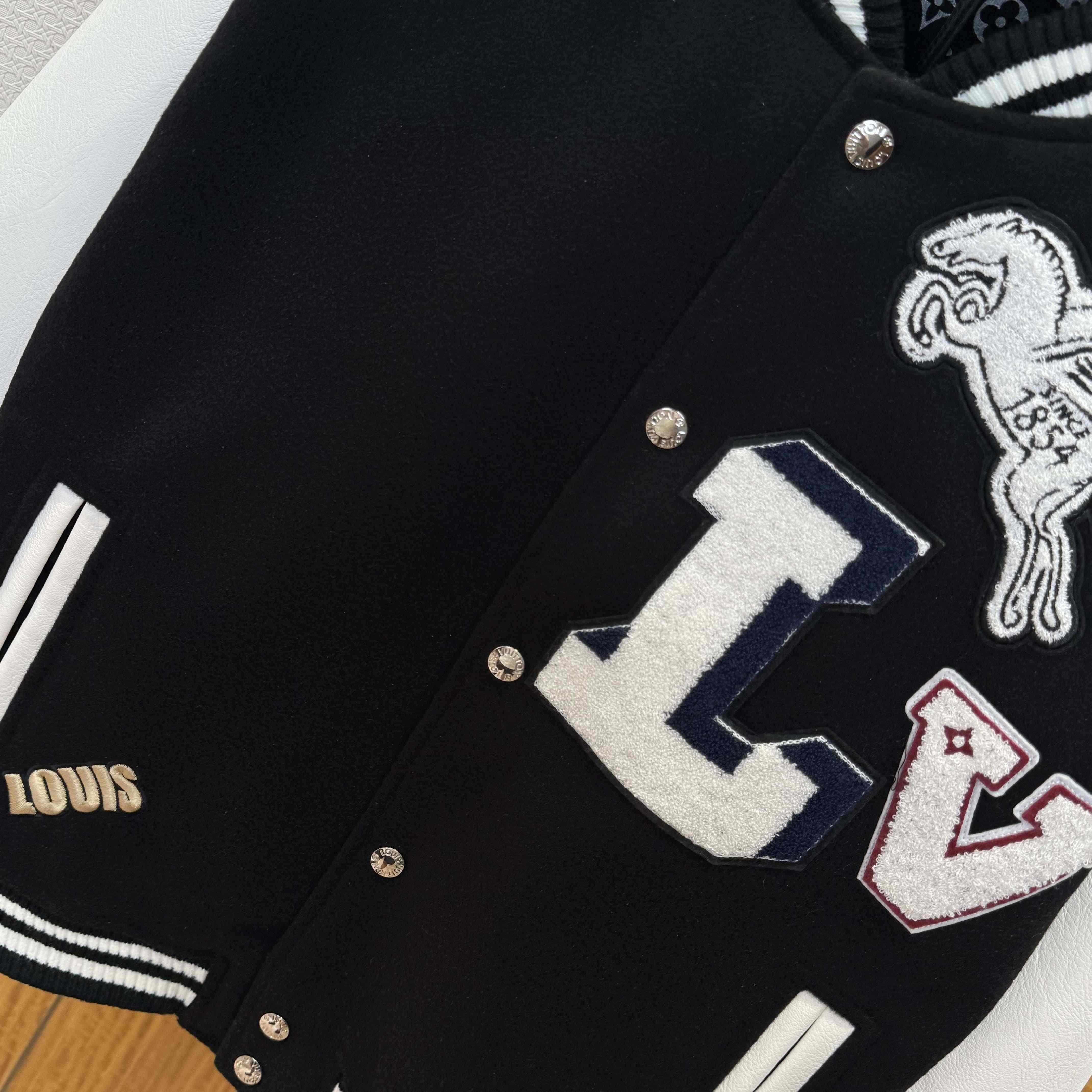 Louis Vuitton Signature Varsity Blouson - EUR FASHION