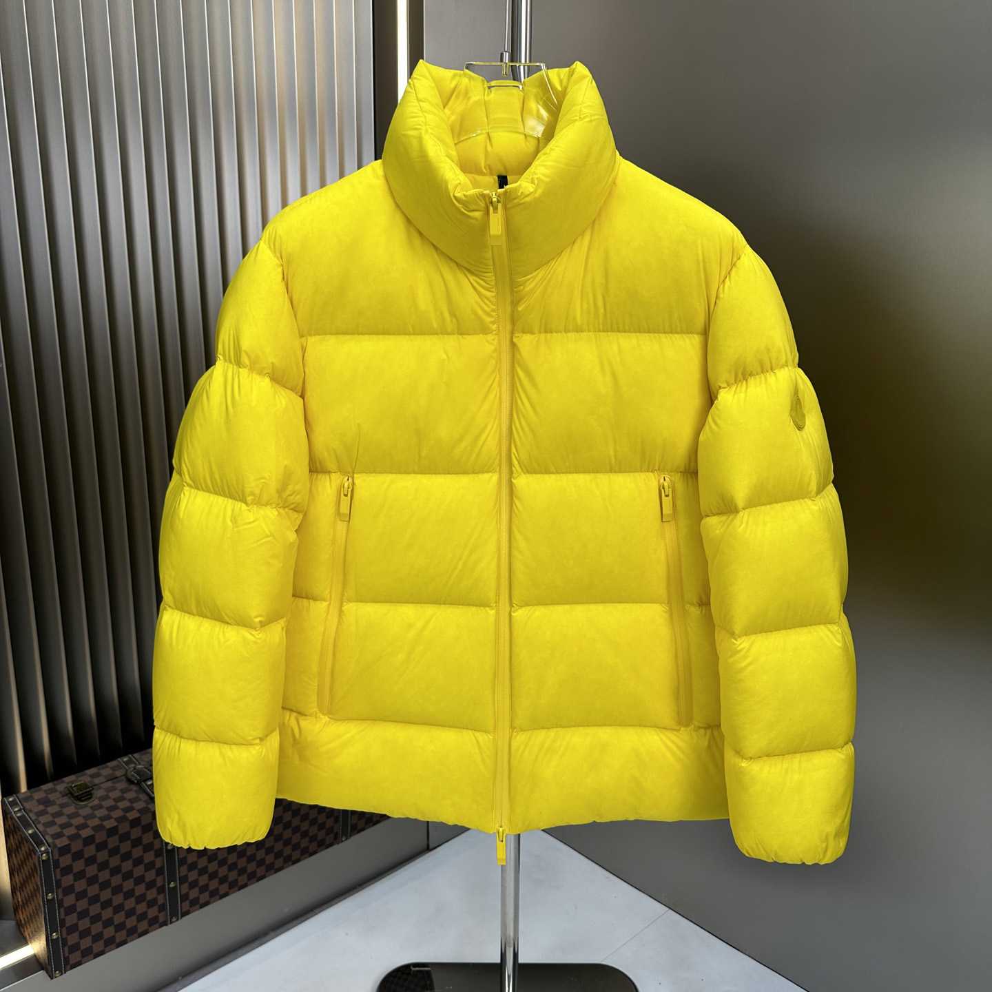 Moncler Short Down Jacket  - EUR FASHION