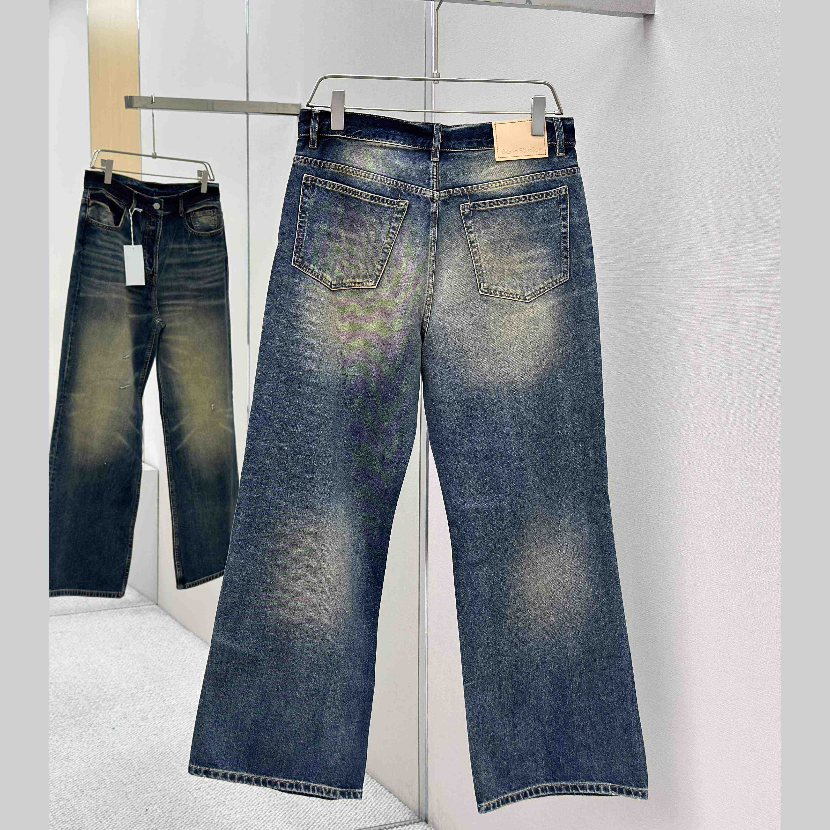 Acne Studios Regular Fit Jeans 2010 - EUR FASHION