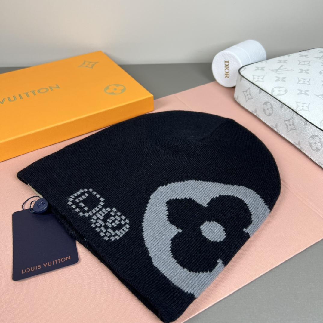 Louis Vuitton LV Fit Monogram Beanie   M5226A - EUR FASHION