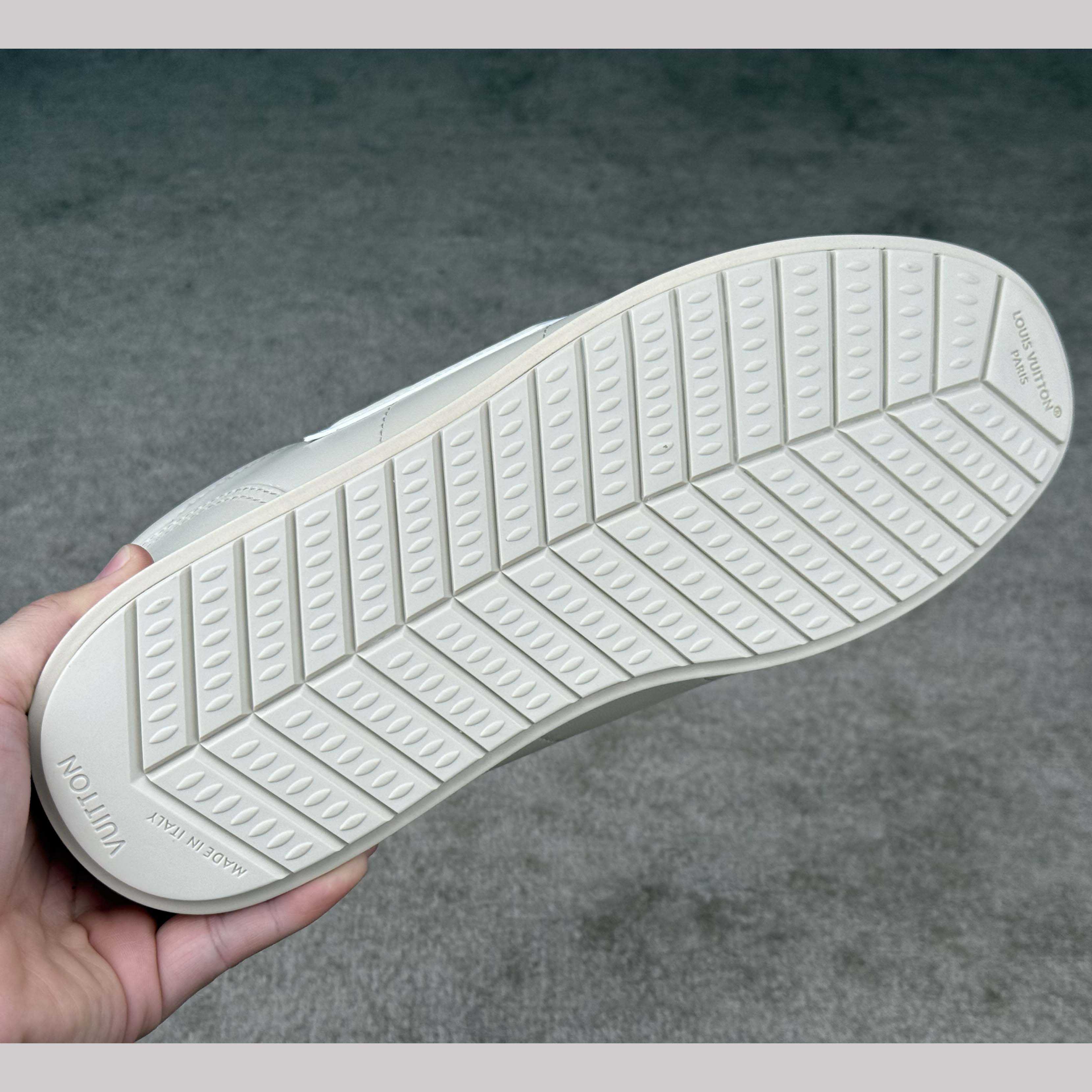 Louis Vuitton LV BUTTERSOFT Sneaker    1AIKF4 - EUR FASHION