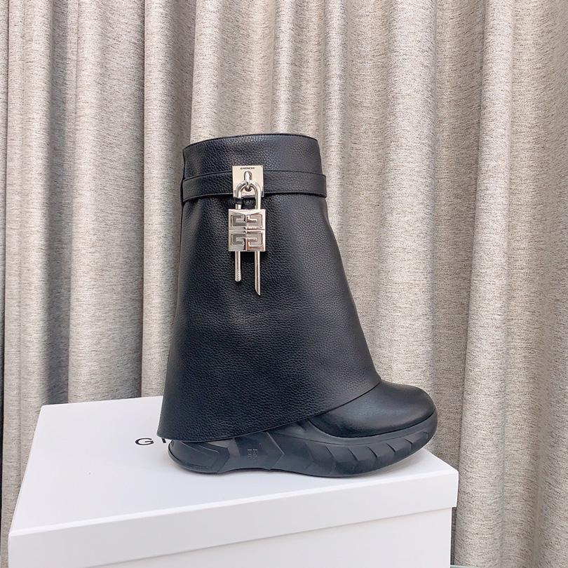Givenchy Shark Lock Boots - EUR FASHION