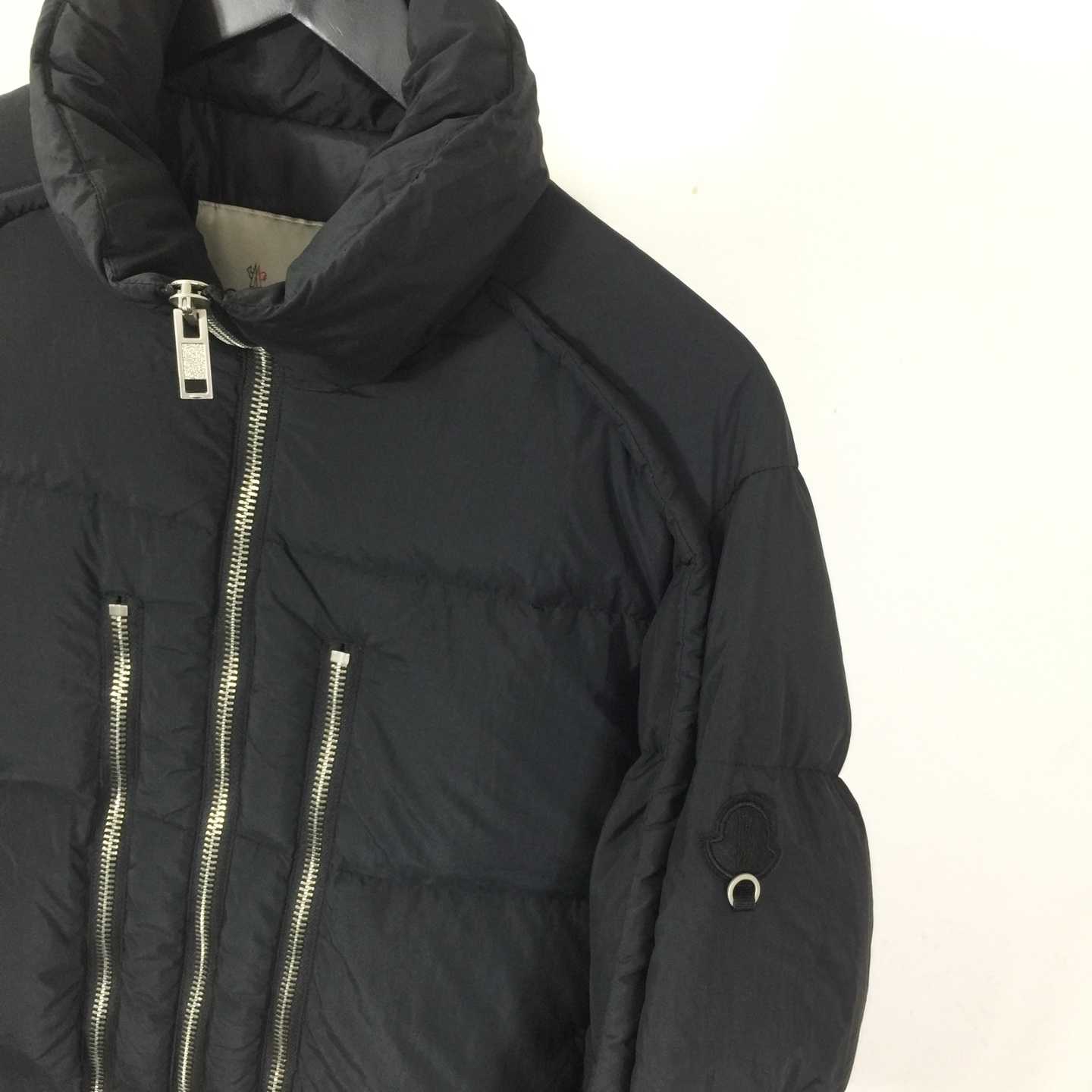Moncler X Willow Smith Yael Down Jacket In Black - EUR FASHION