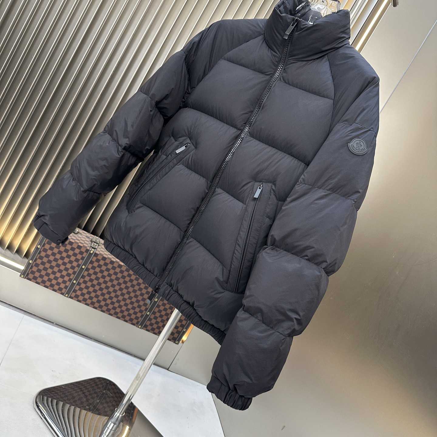 Moncler Short Down Jacket - EUR FASHION