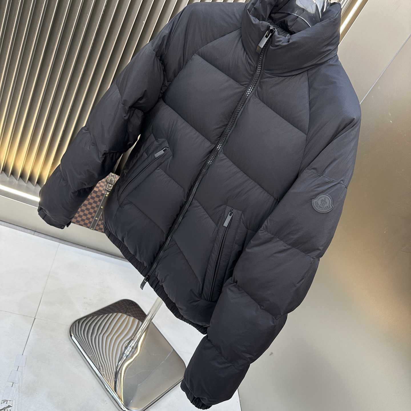 Moncler Short Down Jacket - EUR FASHION