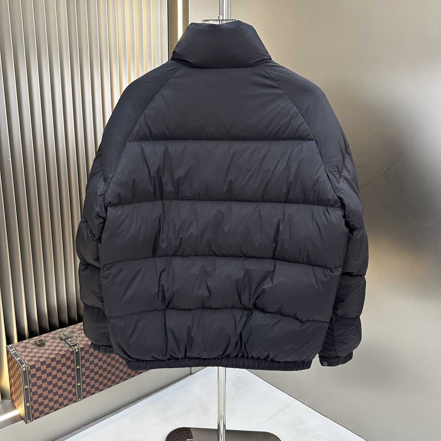 Moncler Short Down Jacket - EUR FASHION
