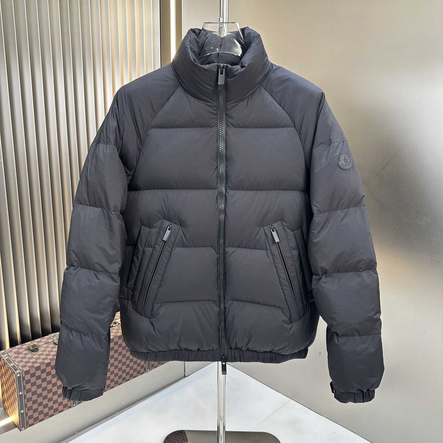 Moncler Short Down Jacket - EUR FASHION