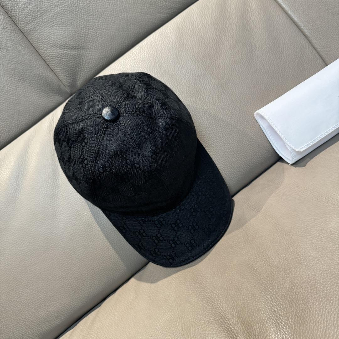 Balenciaga Cap - EUR FASHION