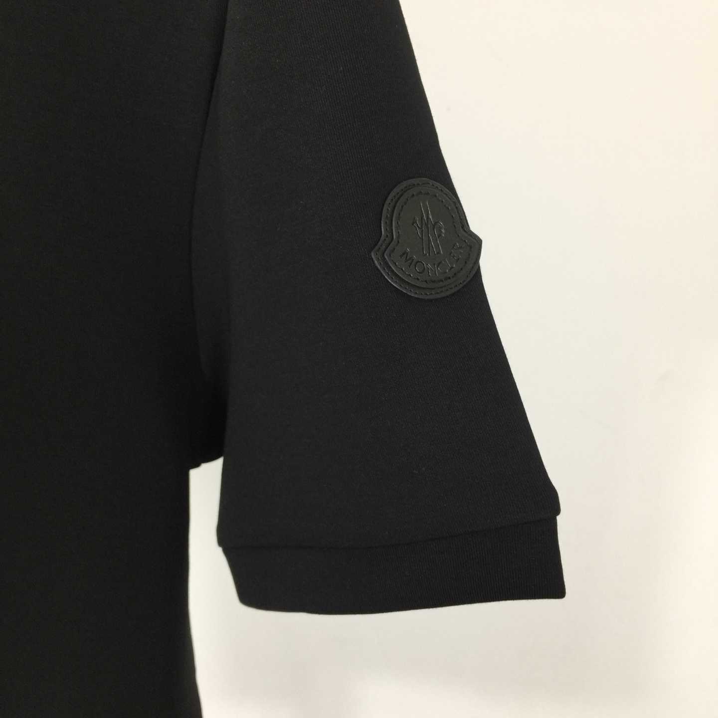 Moncler Logo T-Shirt - EUR FASHION