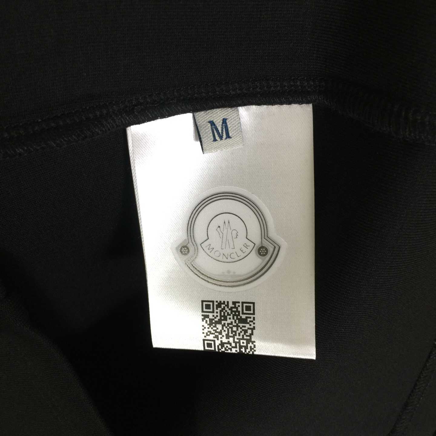 Moncler Logo T-Shirt - EUR FASHION