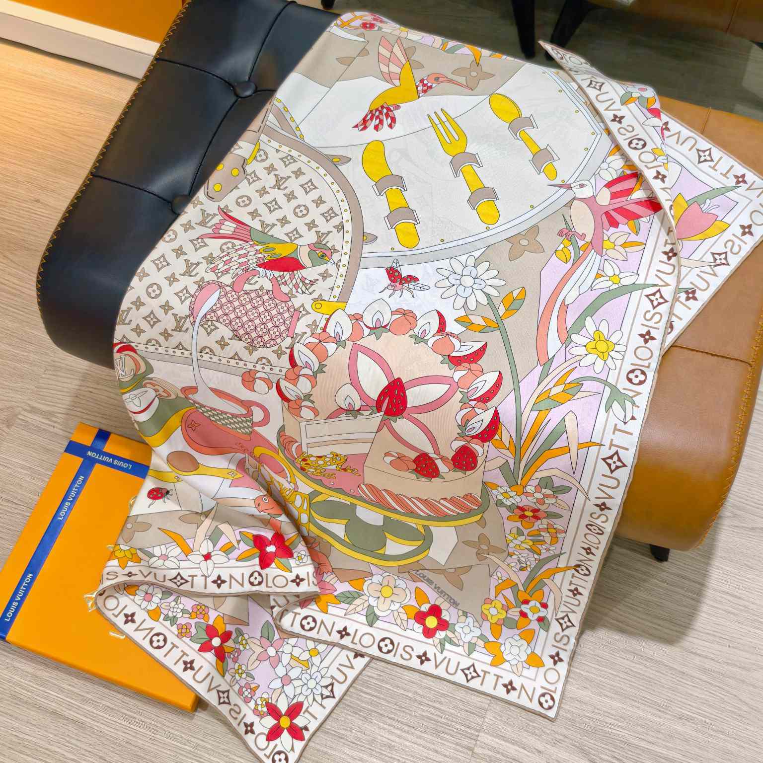 Louis Vuitton Picnic Square 90   M96355 - EUR FASHION