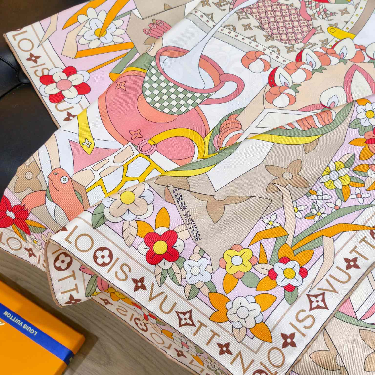 Louis Vuitton Picnic Square 90   M96355 - EUR FASHION