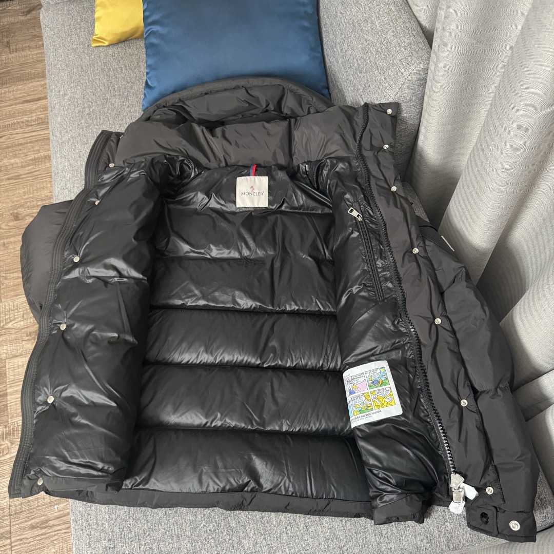 Moncler Maya 70 Hooded Short Down Jacket - EUR FASHION
