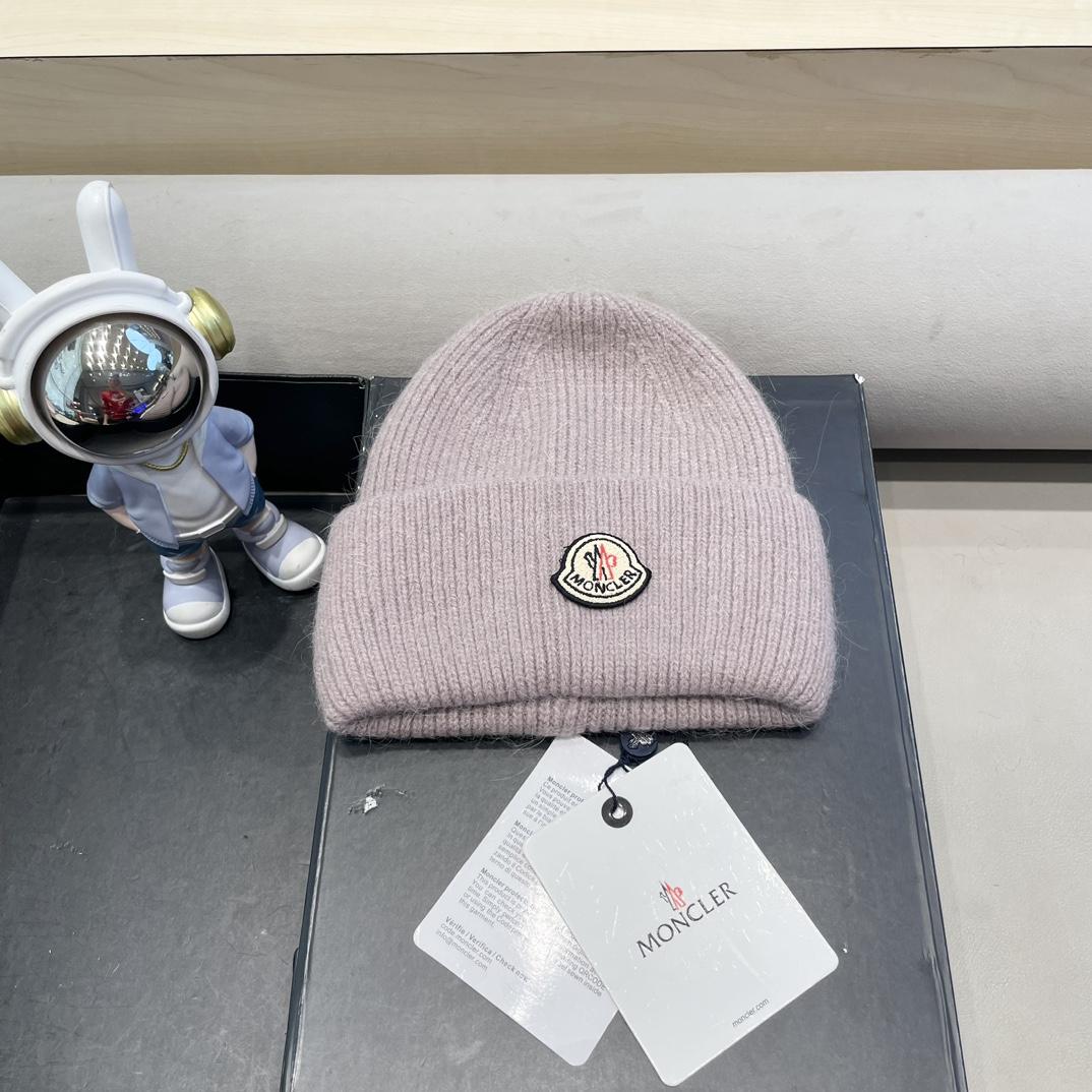 Moncler Beanie  - EUR FASHION