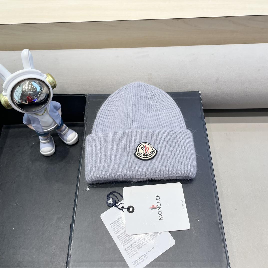 Moncler Beanie  - EUR FASHION