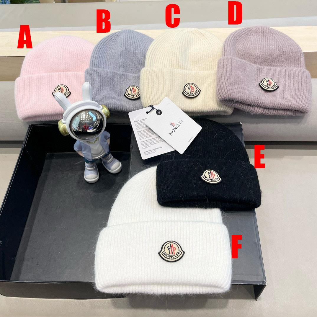 Moncler Beanie  - EUR FASHION
