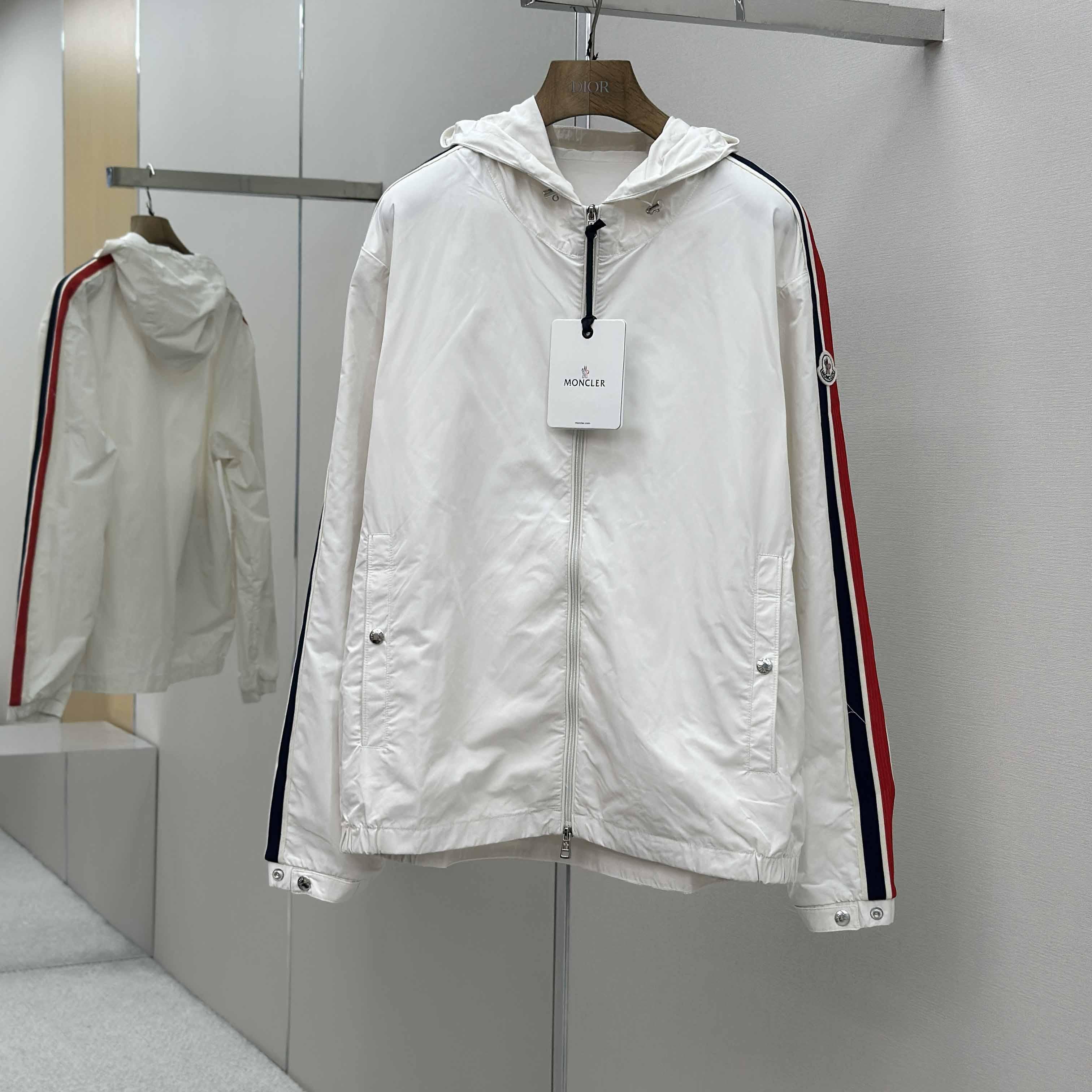 Moncler Olan Jacket - EUR FASHION