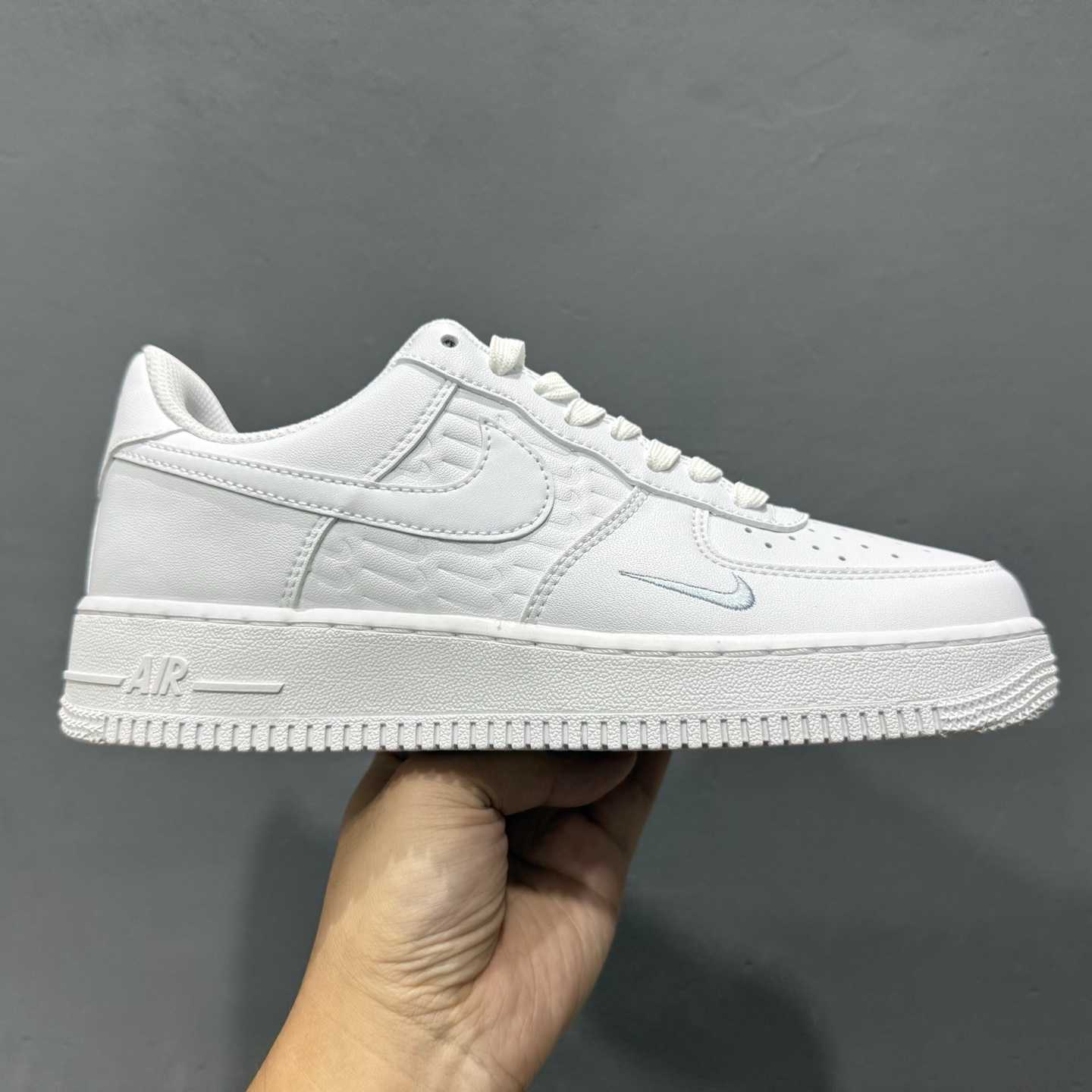 Nike Air Force 1 '07     IH4475-100 - EUR FASHION