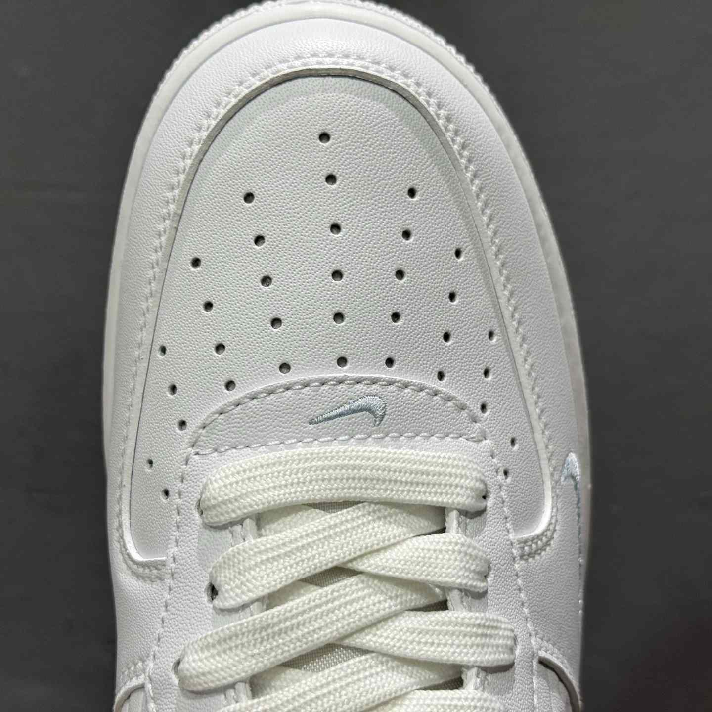 Nike Air Force 1 '07     IH4475-100 - EUR FASHION