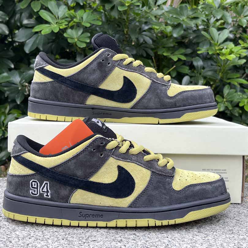 Supreme x Nike SB Dunk Low   HQ8487-300 - EUR FASHION