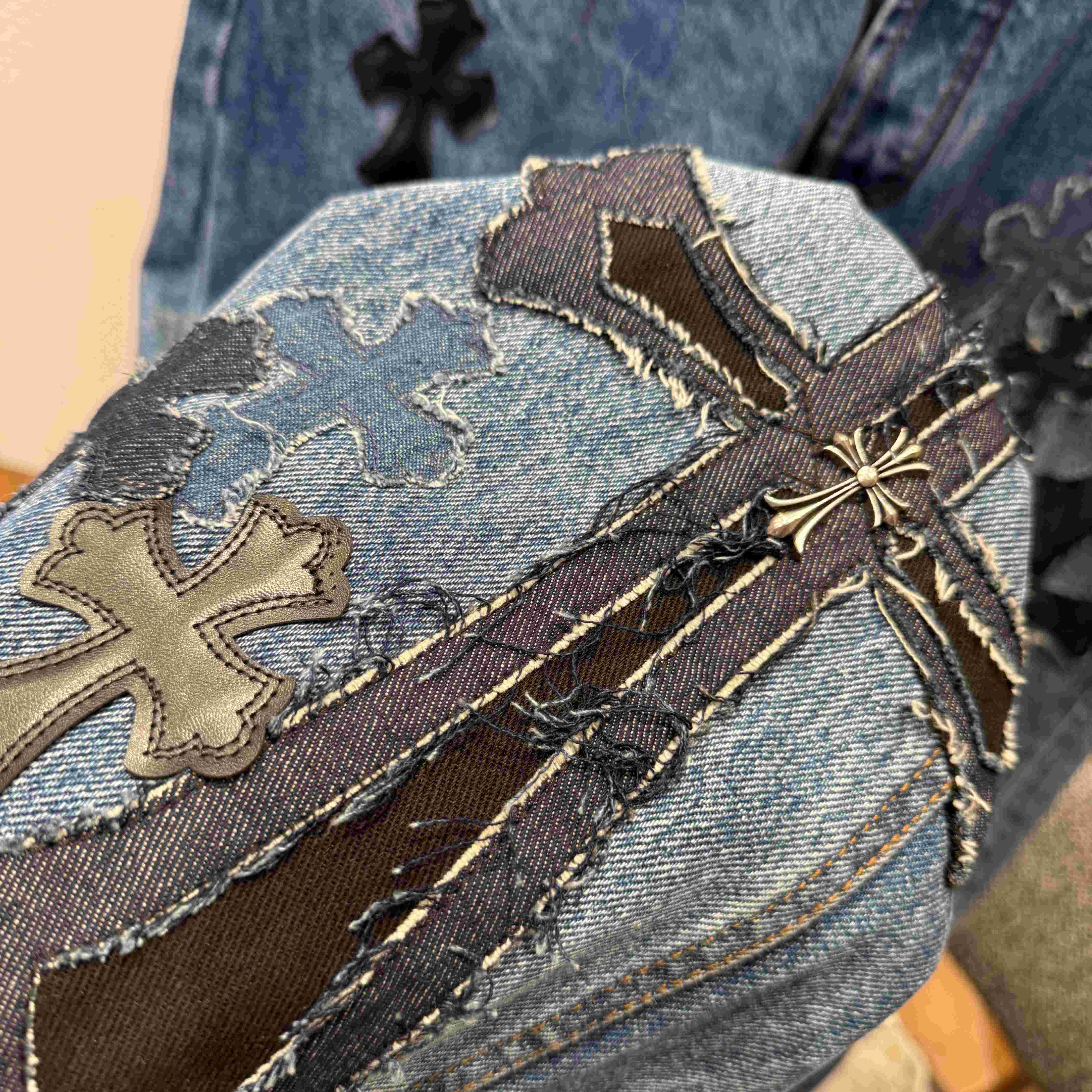 Chrome Hearts Jeans - EUR FASHION