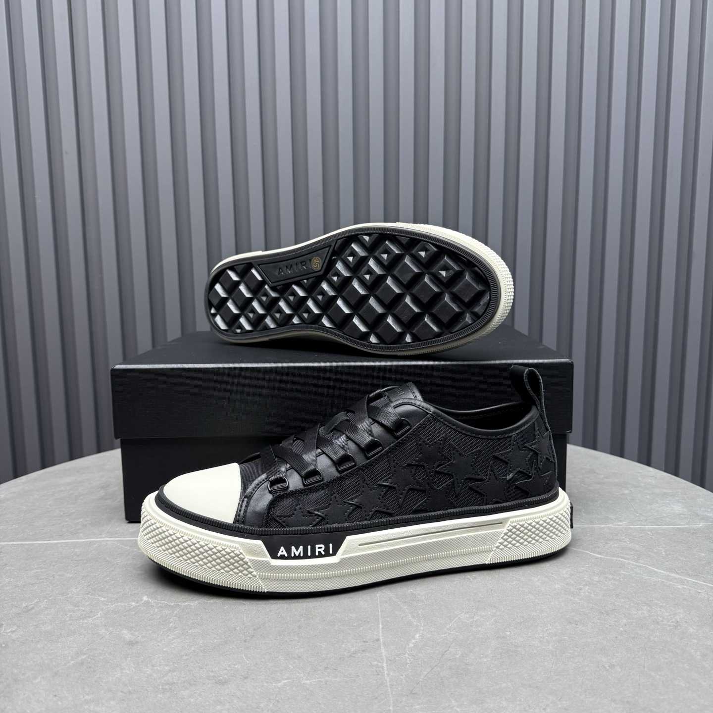 Amiri Stars Low Sneakers - EUR FASHION