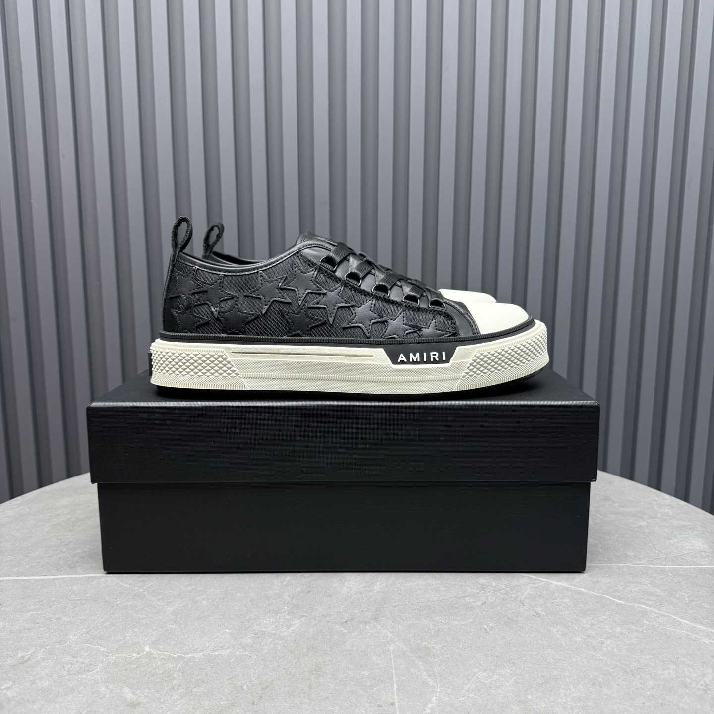 Amiri Stars Low Sneakers - EUR FASHION