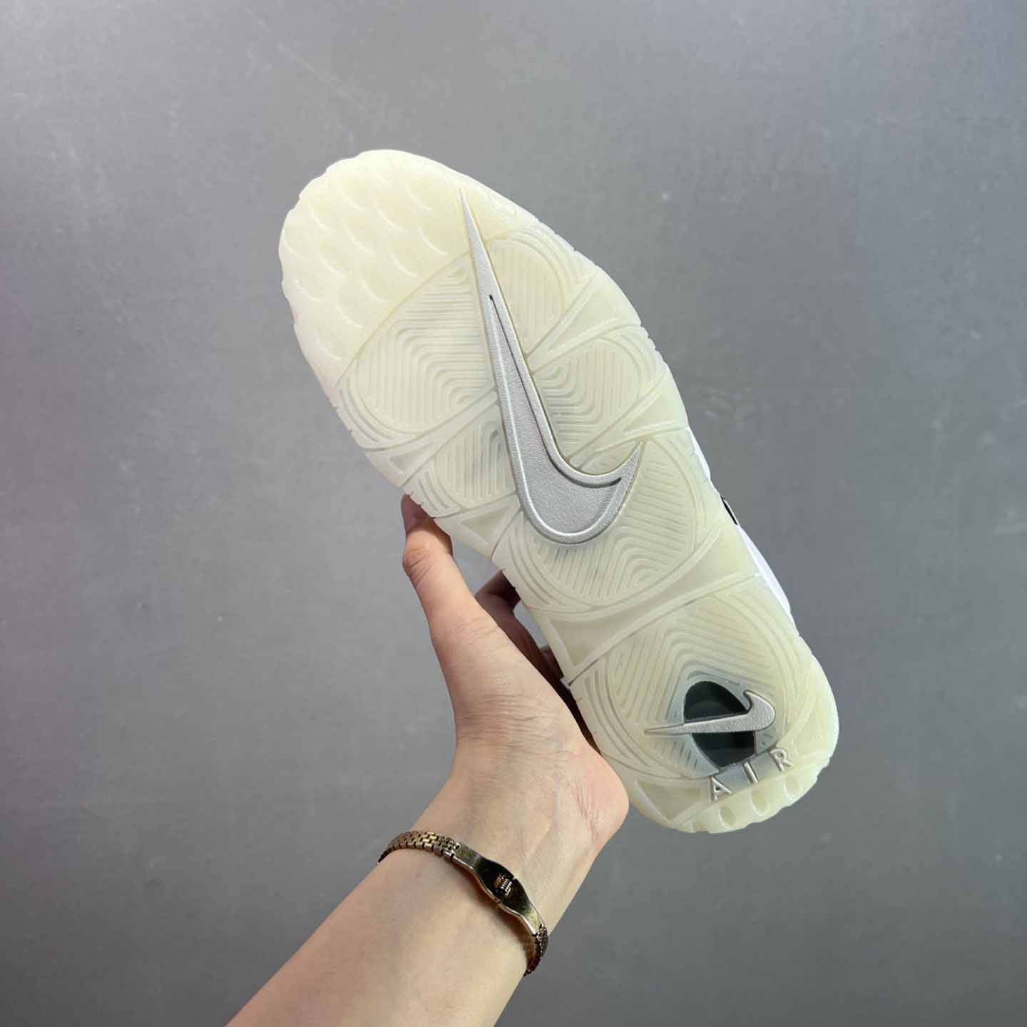 Nike Air More Uptempo  DQ5014-100 - EUR FASHION