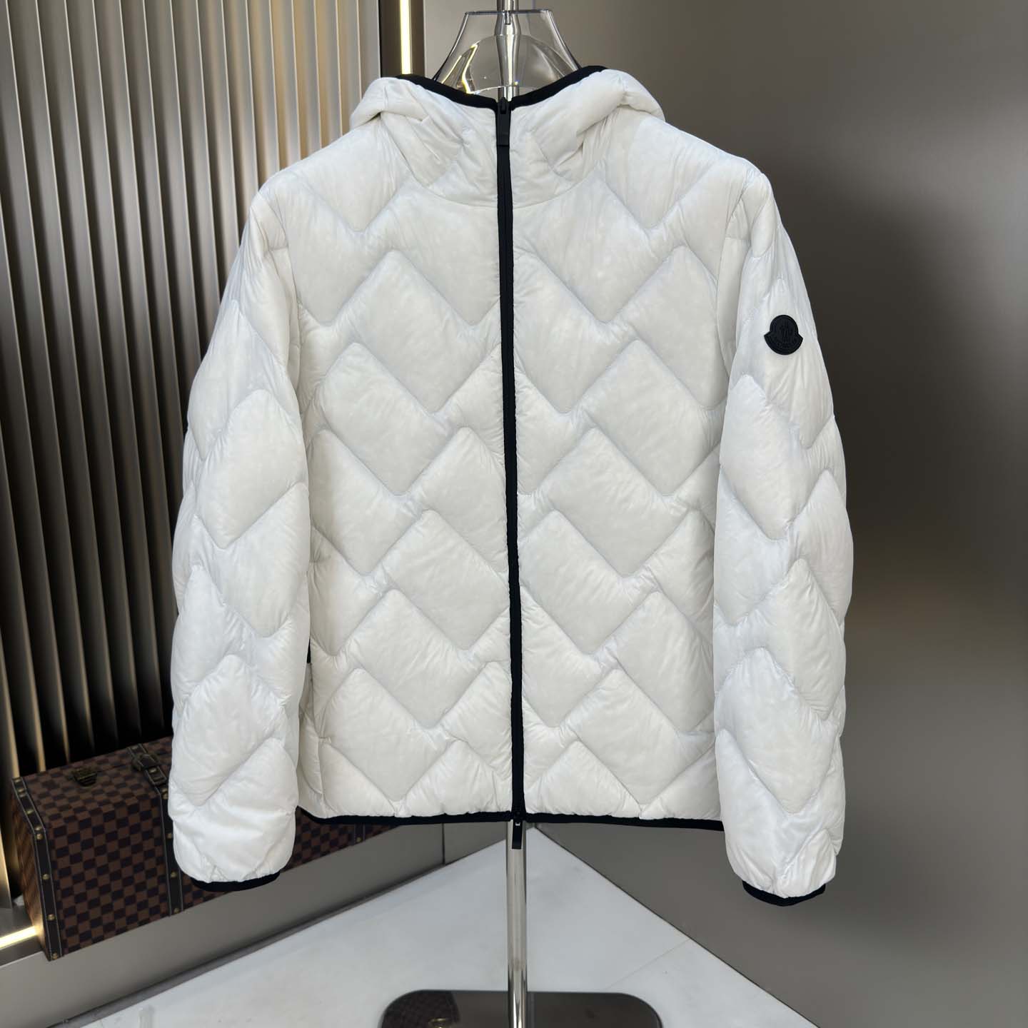 Moncler Bimont Hooded Wave-Quilted Short Down Jacket - EUR FASHION