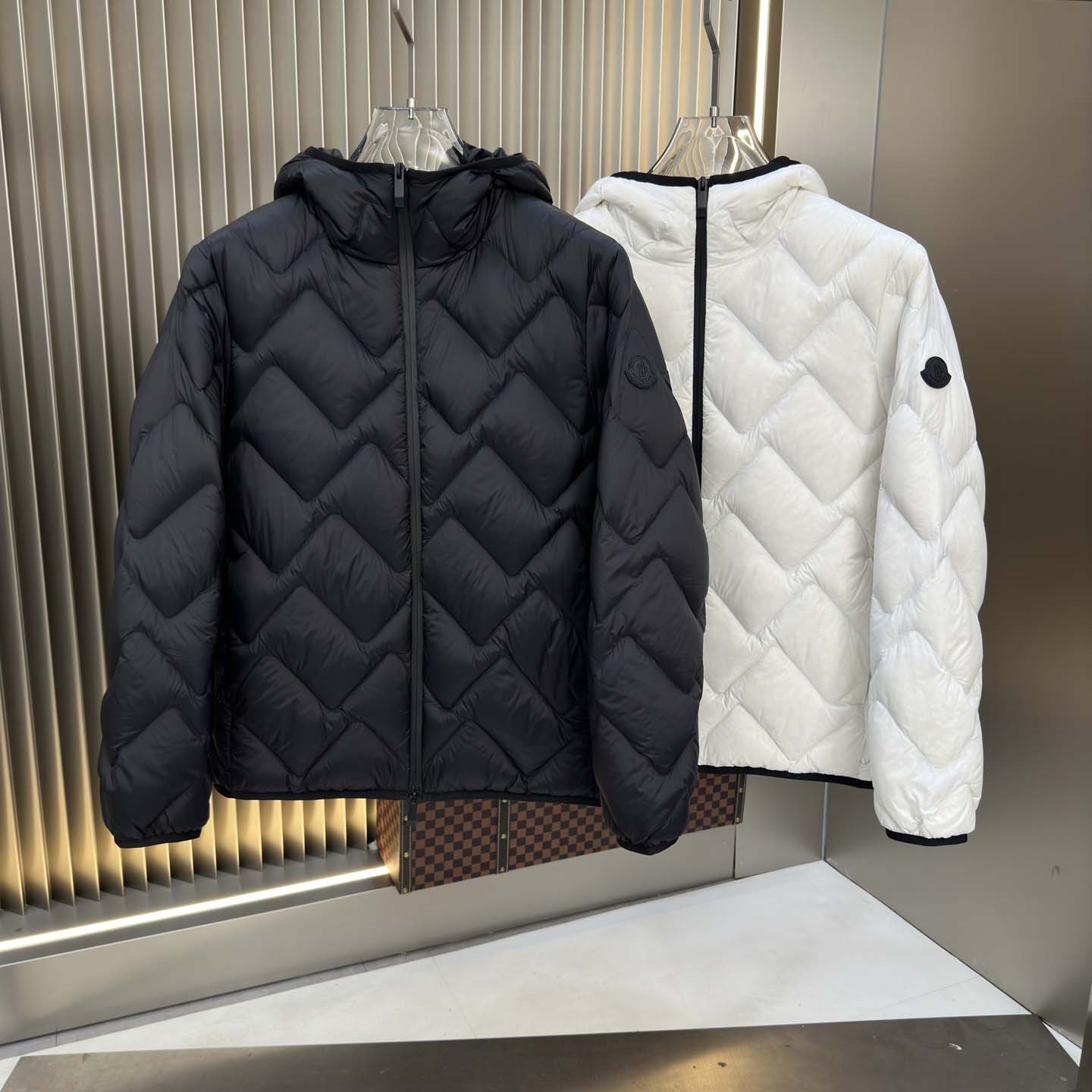 Moncler Bimont Hooded Wave-Quilted Short Down Jacket - EUR FASHION