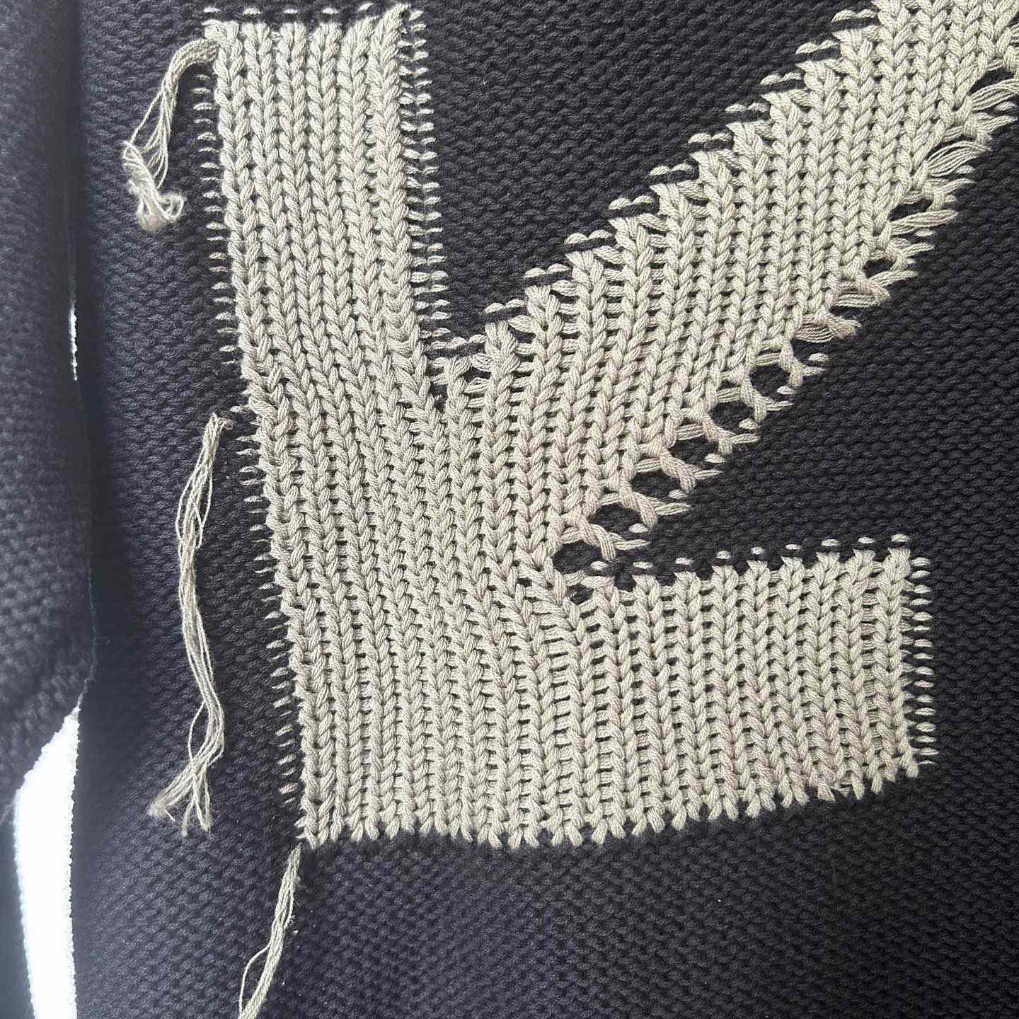 Off-White Reverse Arrow Diag Knit Crewneck 'Black/Green' - EUR FASHION