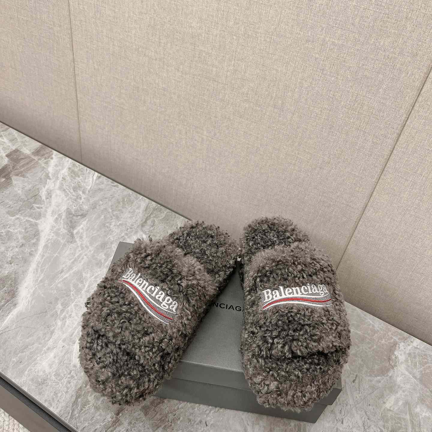 Balenciaga Furry Slide Sandals - EUR FASHION