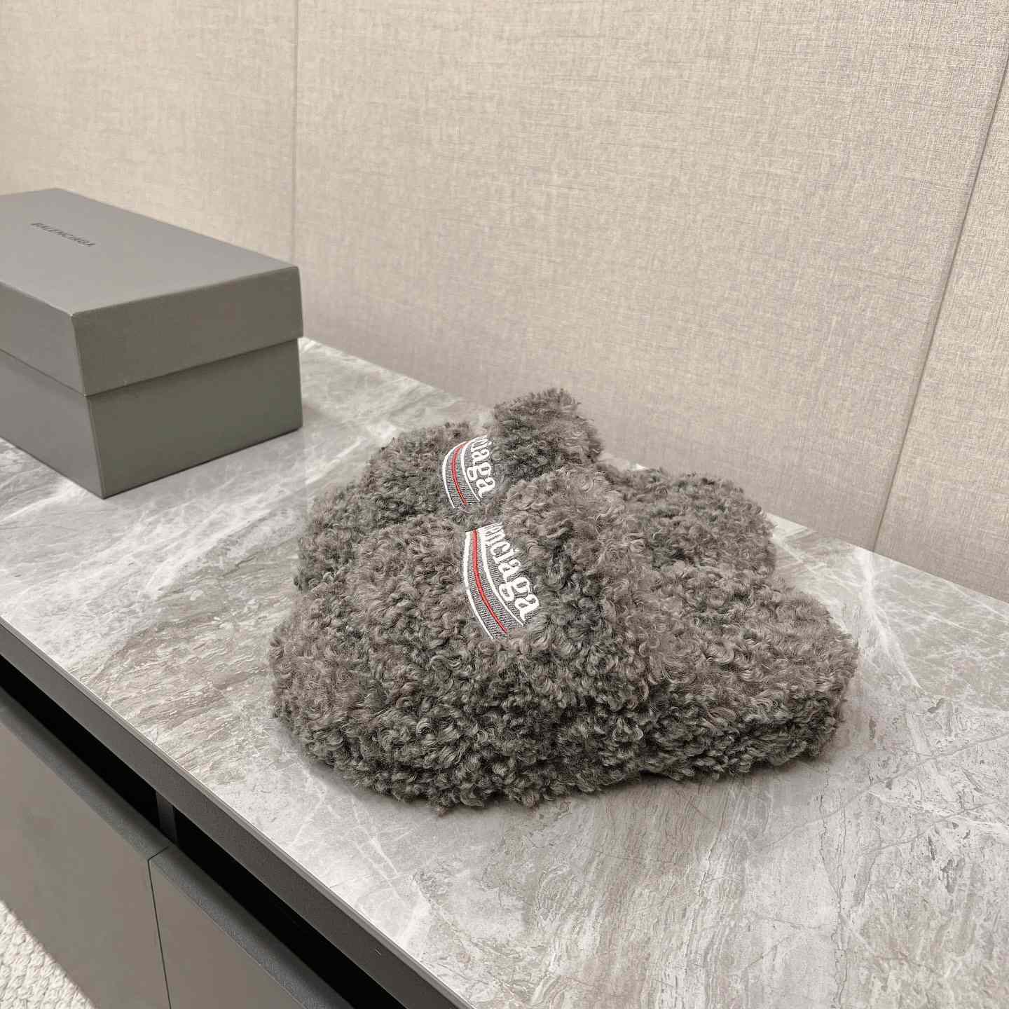 Balenciaga Furry Slide Sandals - EUR FASHION