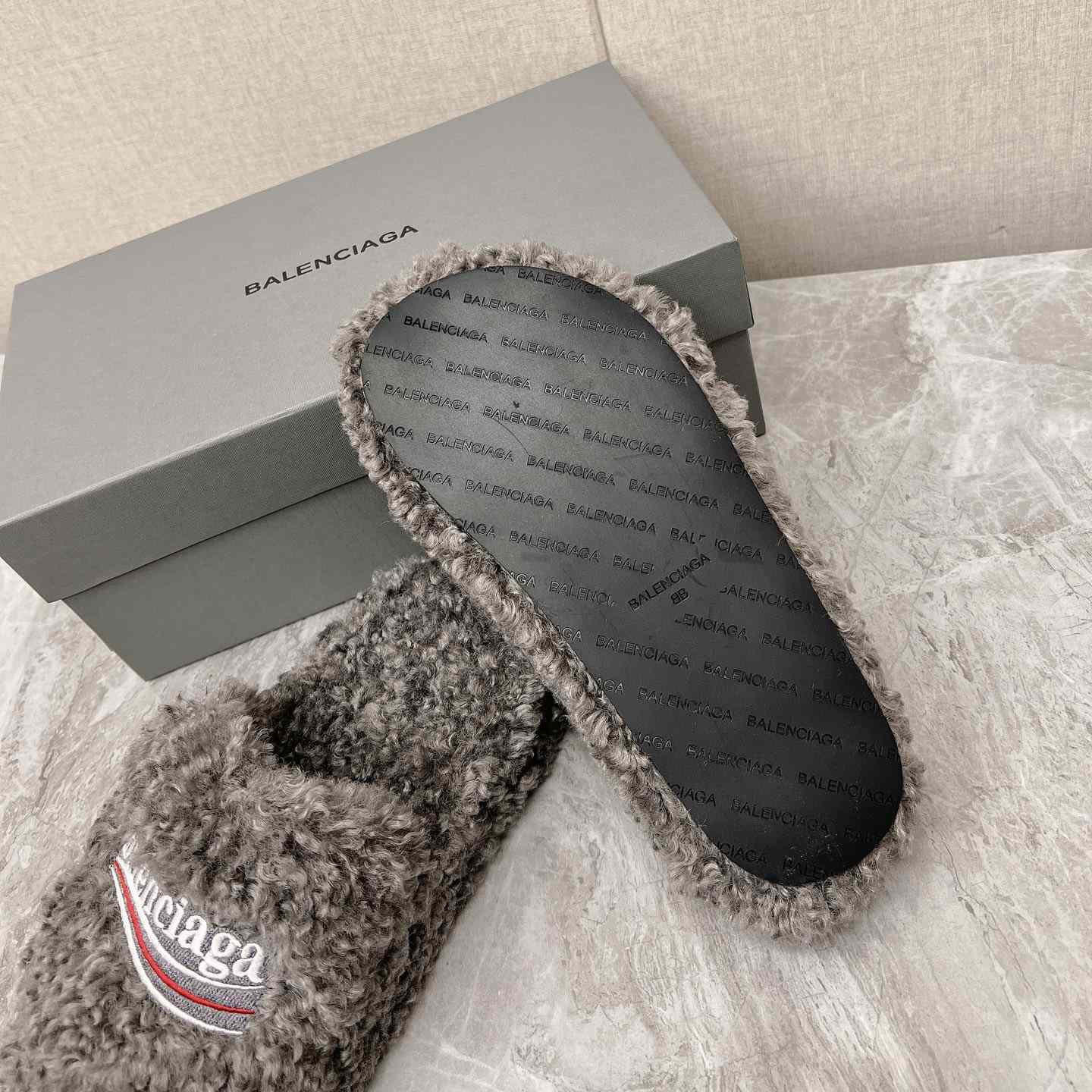 Balenciaga Furry Slide Sandals - EUR FASHION