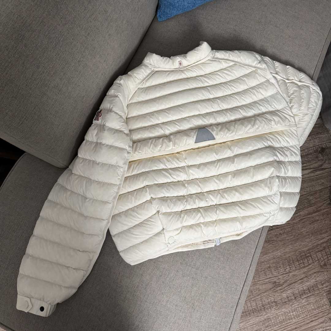 Moncler Grenoble Quilted Puffer Jacket   2519 - EUR FASHION