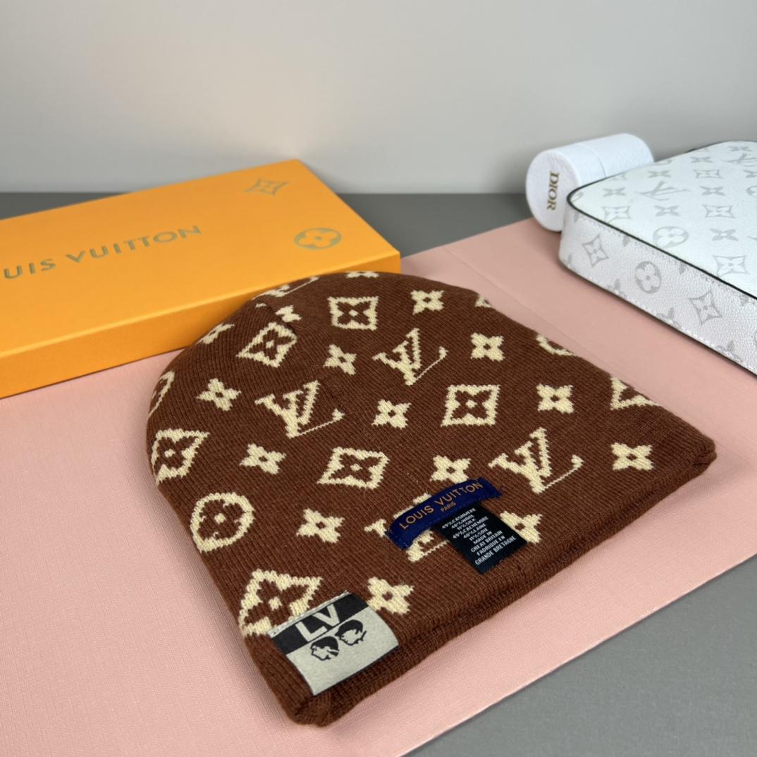 Louis Vuitton LV Fit Monogram Beanie   M5248A - EUR FASHION
