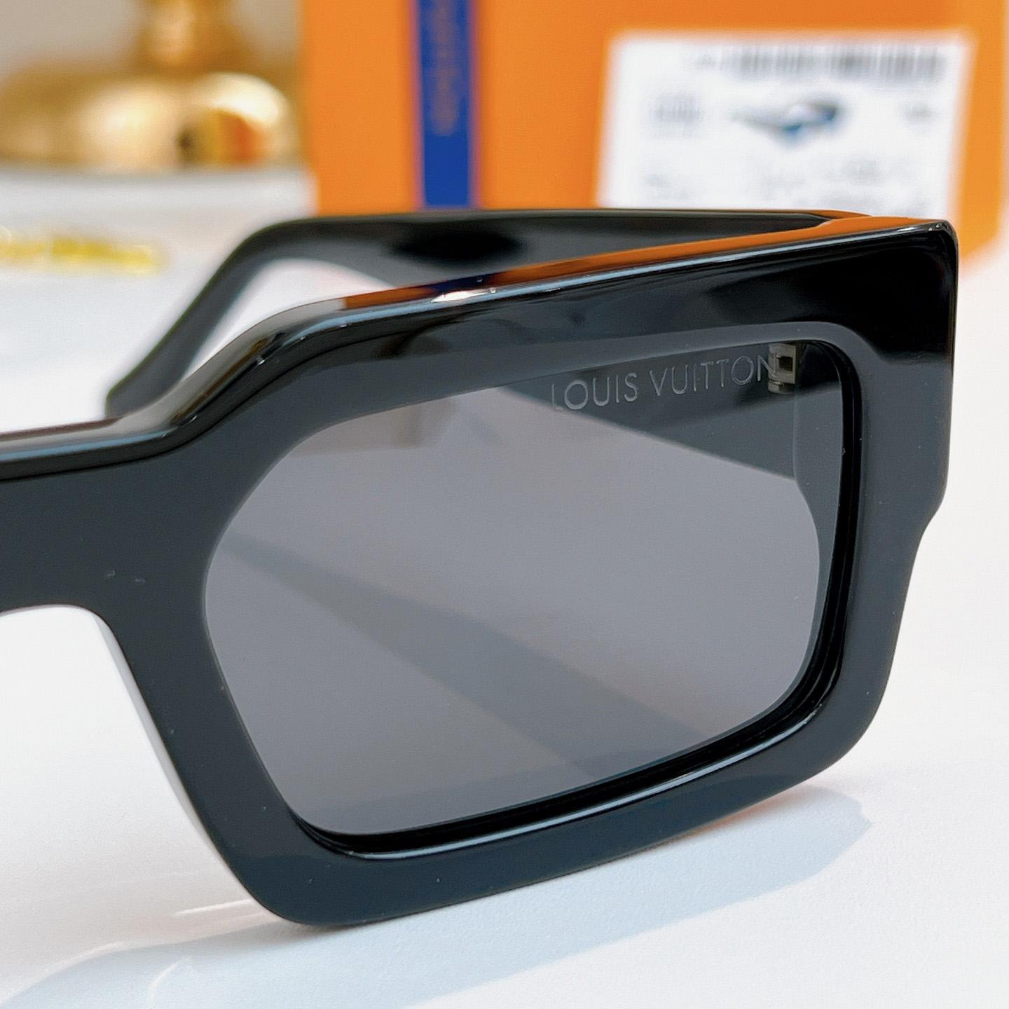 Louis Vuitton LV Clash Low Square Sunglasses   Z2864E - EUR FASHION