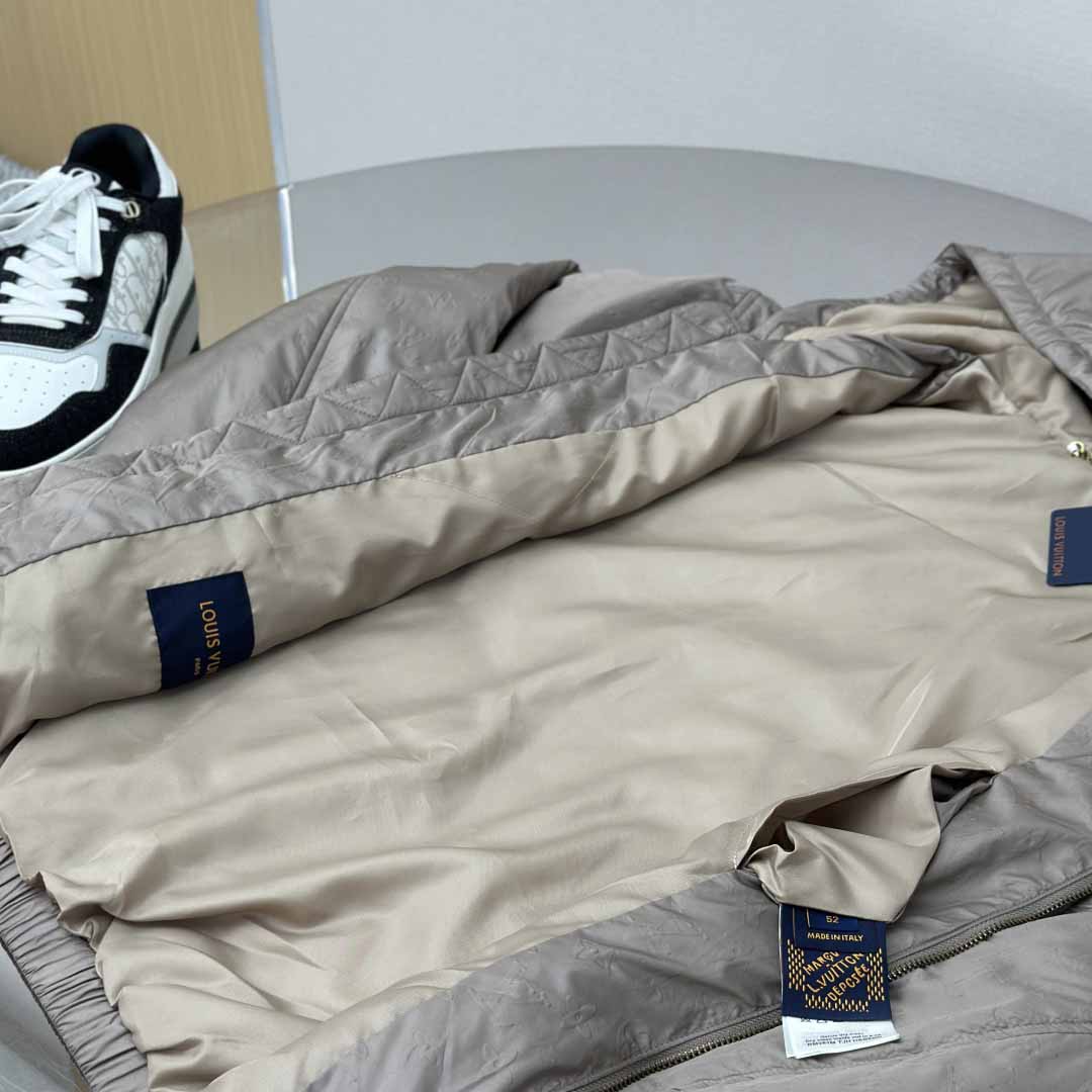 Louis Vuitton Monogram Padded Windbreaker   1AHBIA - EUR FASHION