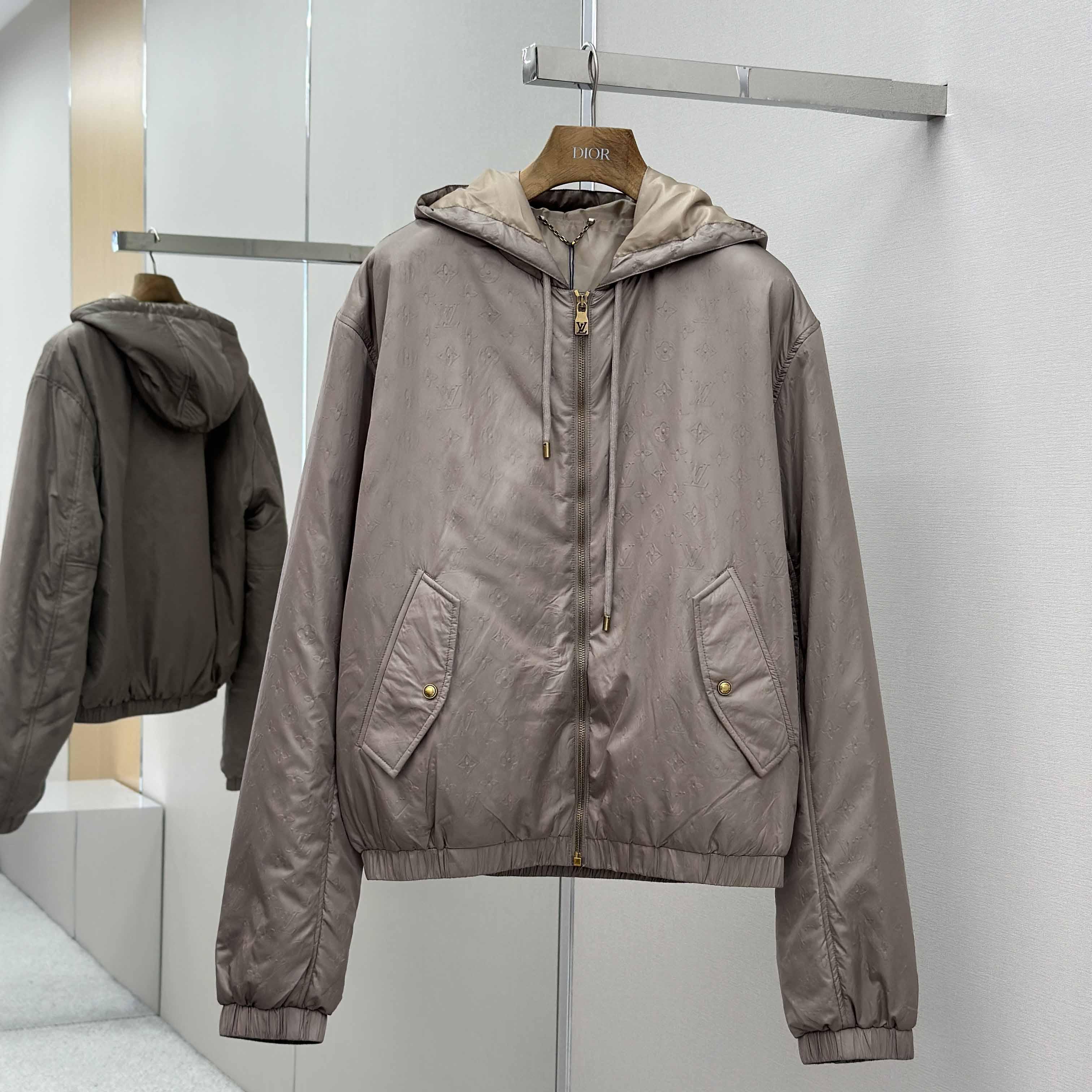 Louis Vuitton Monogram Padded Windbreaker   1AHBIA - EUR FASHION